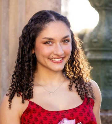 Bryn Avery Hello! My name is Bryn Avery. I was born and raised in Kingwood, Texas, and for the past four years, I attended Kingwood High School. During my senior year of high school, I was the president of my school's chapter of the National Honor Society. I graduated on the all-A honor roll for all four years of high school, with a class rank of 16 out of 640 students. I am also a recipient of the Girl Scouts of America Gold Award.
I have been a dancer for my whole life, training predominantly in ballet and modern dance. Over the past four years, I was a principal member of the senior company of Kingwood Ballet. In the fall, I will attend the University of Oklahoma to be a part of their prestigious dance program, as I double major in Modern dance and pre-physical therapy studies.
Thank you so much for this opportunity!
Sincerely,
Bryn Avery